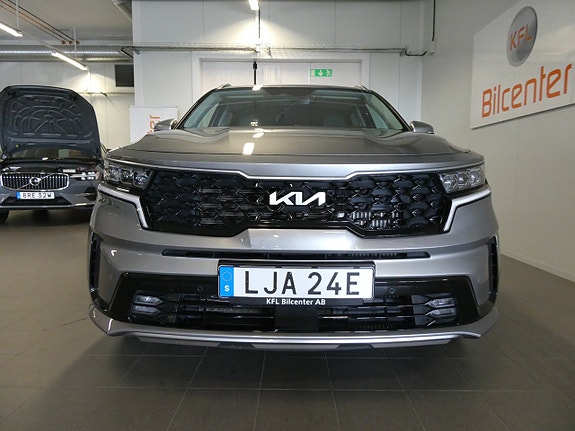 Kia Sorento 10 of 26