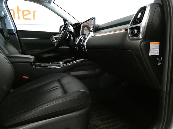 Kia Sorento 14 of 26