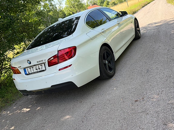 BMW 525d 4 of 9
