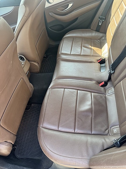 Mercedes-Benz E300 de 5 of 6