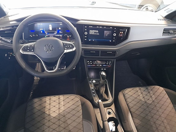 Volkswagen Taigo 8 of 15