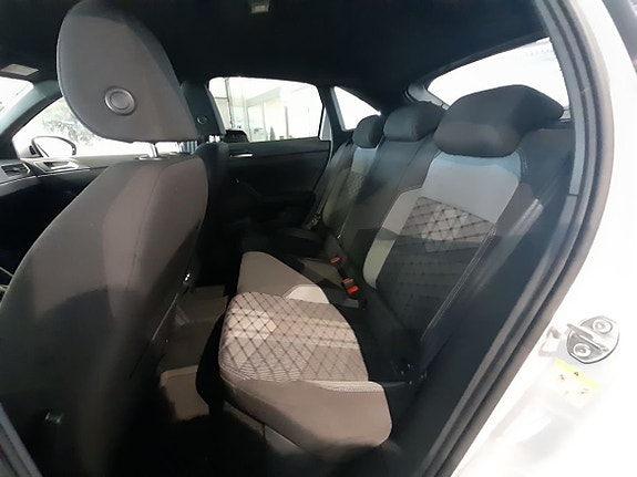 Volkswagen Taigo 7 of 15