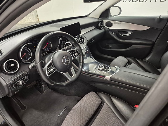 Mercedes-Benz C200 d 2 of 9