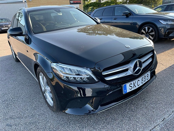 Mercedes-Benz C200 d 2 of 2