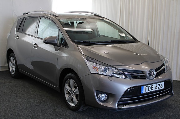 Toyota Verso 2 of 5