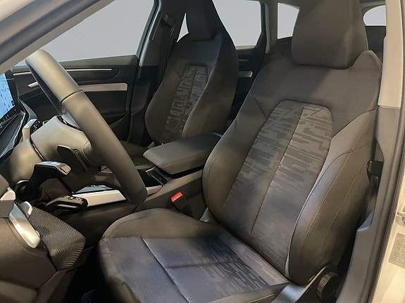 Audi A6 8 of 15