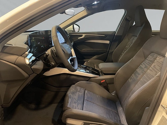 Audi A6 9 of 15