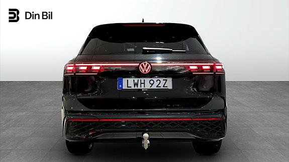 Volkswagen Tiguan 5 of 25