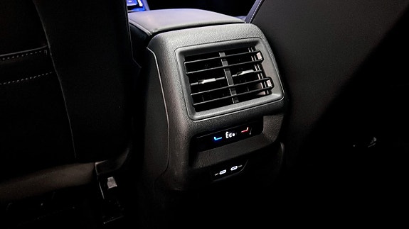 Volkswagen Tiguan 17 of 25
