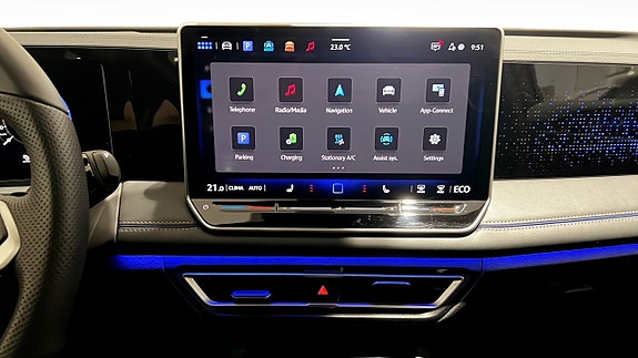 Volkswagen Tiguan 10 of 25