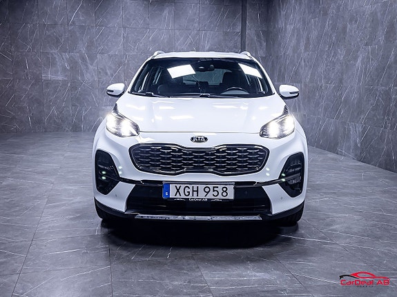 Kia Sportage 2 of 30