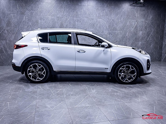 Kia Sportage 8 of 30