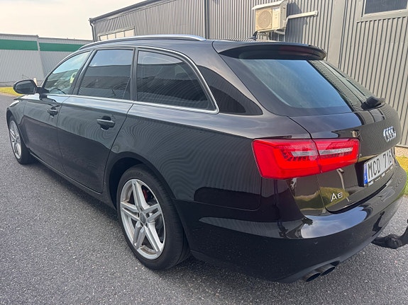 Audi A6 4 of 5