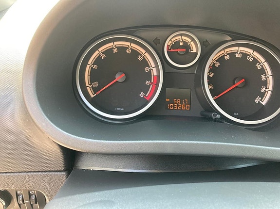Opel Corsa 10 of 10