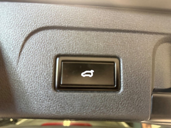 Volkswagen Touran 10 of 27