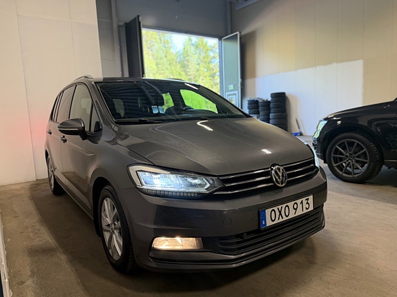 Volkswagen Touran 5 of 5