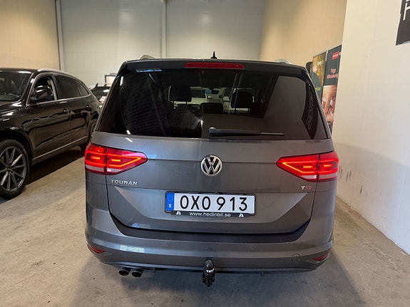 Volkswagen Touran 7 of 27