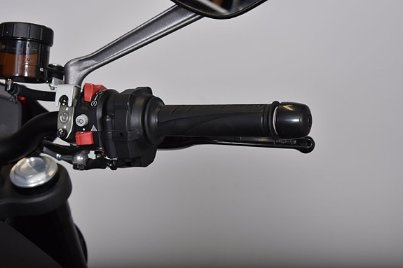 Ducati MONSTER 950 PLUS/ FOLIERAD SVART/ 15 of 17
