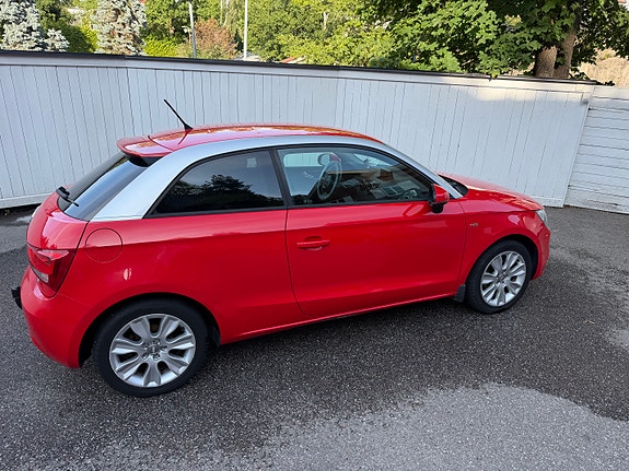 Audi A1 2 of 7