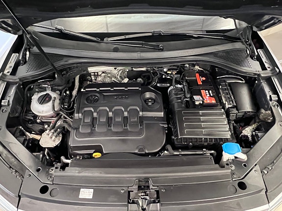 Volkswagen Tiguan 23 of 30