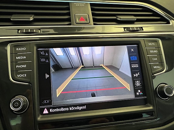 Volkswagen Tiguan 25 of 30