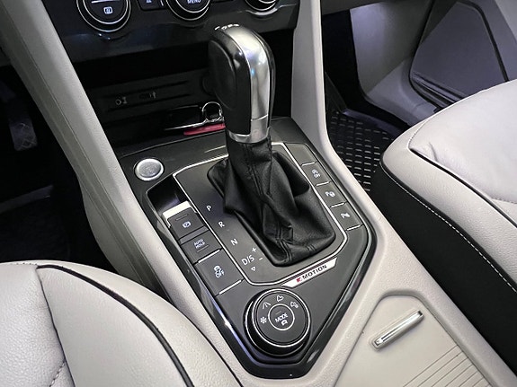 Volkswagen Tiguan 19 of 30