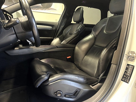 Volvo V90 13 of 30