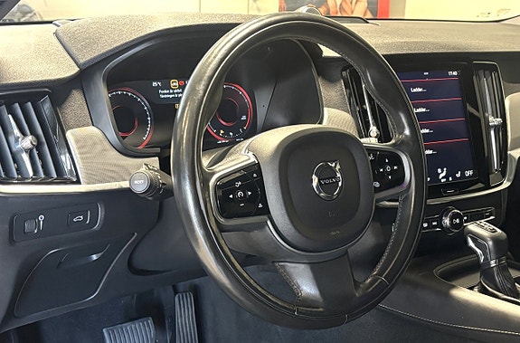 Volvo V90 11 of 30