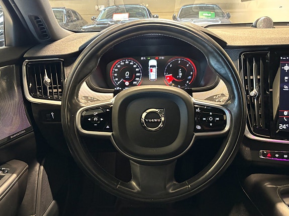 Volvo V90 19 of 30
