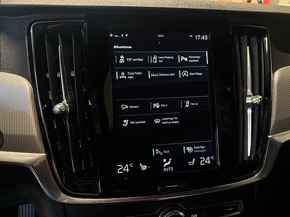 Volvo V90 23 of 30