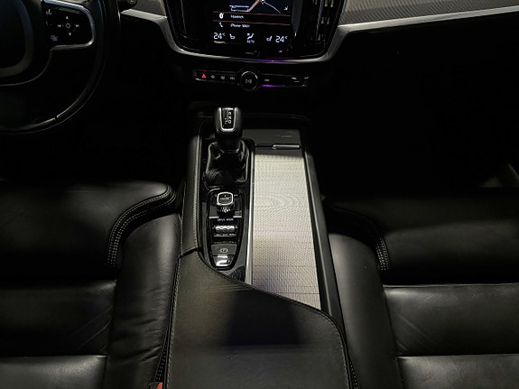 Volvo V90 22 of 30