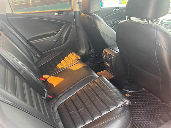 Volkswagen Passat 6 of 6