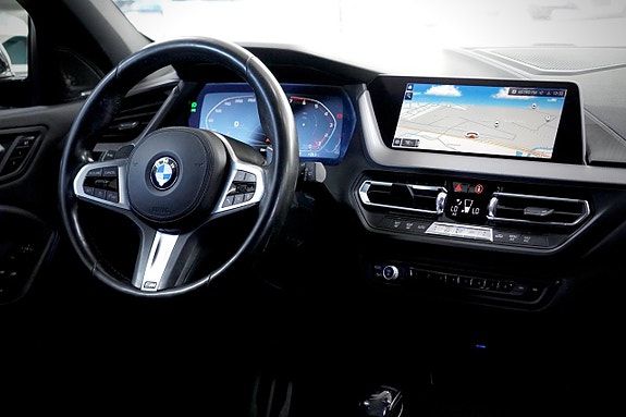 BMW M135i 11 of 19