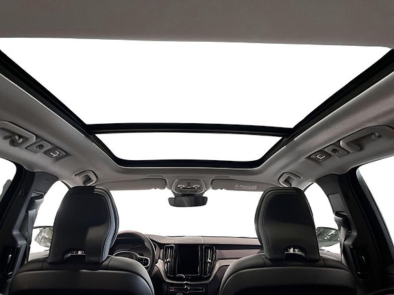 Volvo XC60 18 of 21