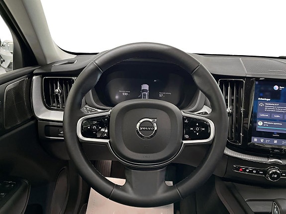 Volvo XC60 9 of 21