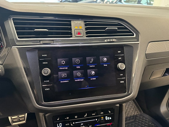 Volkswagen Tiguan 10 of 26