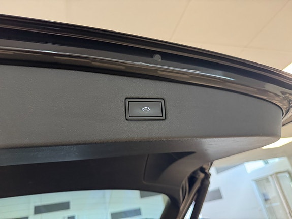 Volkswagen Tiguan 23 of 26