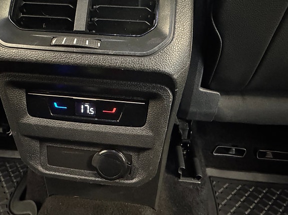 Volkswagen Tiguan 24 of 26