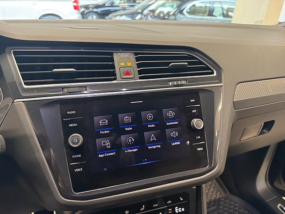 Volkswagen Tiguan 9 of 26