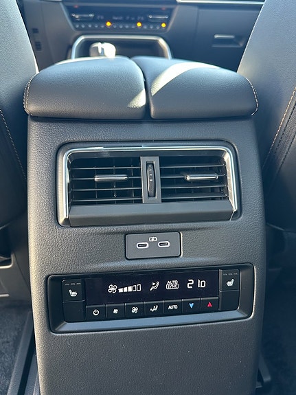 Mazda CX-80 14 of 28