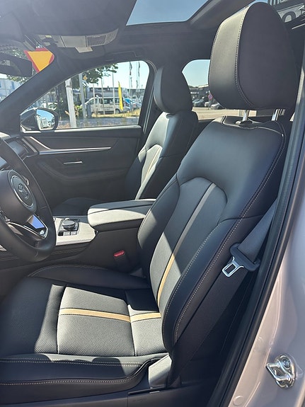Mazda CX-80 10 of 28