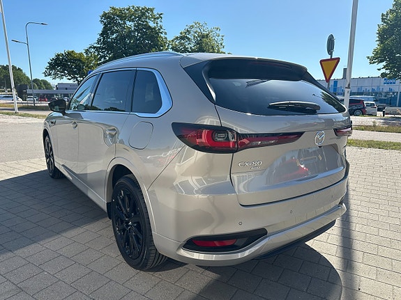 Mazda CX-80 8 of 28