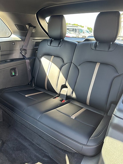 Mazda CX-80 12 of 28