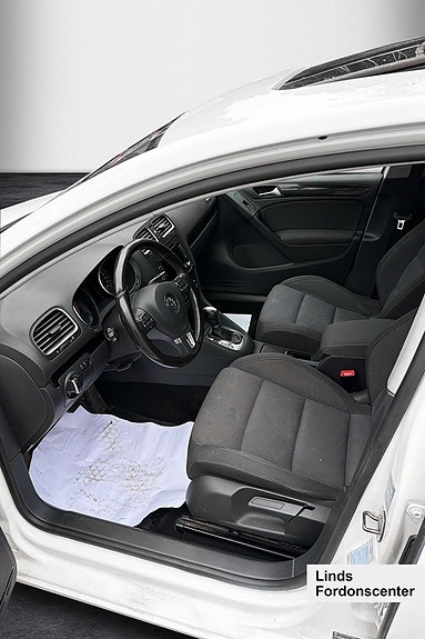 Volkswagen Golf VI 7 of 8