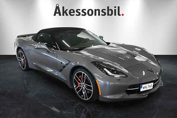Chevrolet Corvette 3 of 5