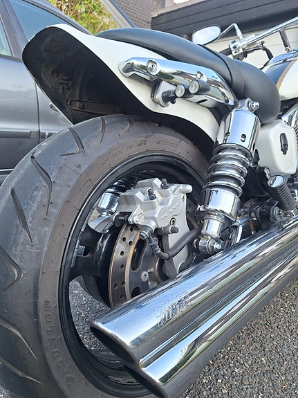 Kawasaki Vulcan 1500 Meanstreak 13 of 17