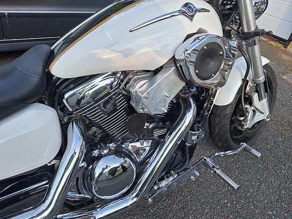 Kawasaki Vulcan 1500 Meanstreak 4 of 17
