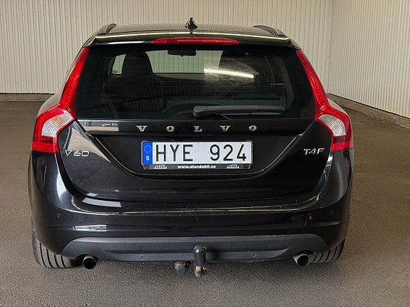 Volvo V60 5 of 19