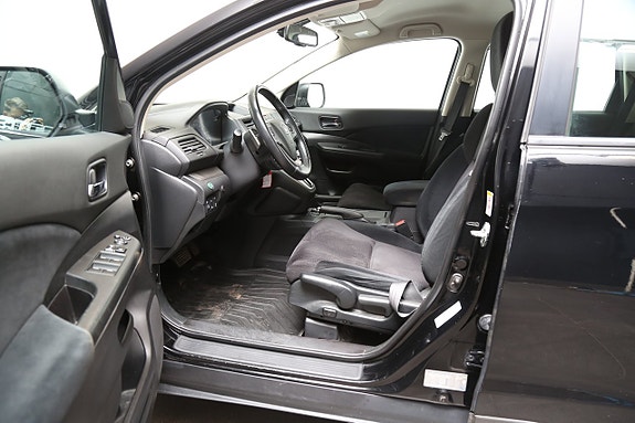 Honda CR-V 8 of 27