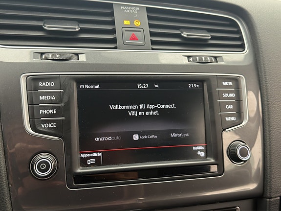 Volkswagen Golf Alltrack 19 of 27